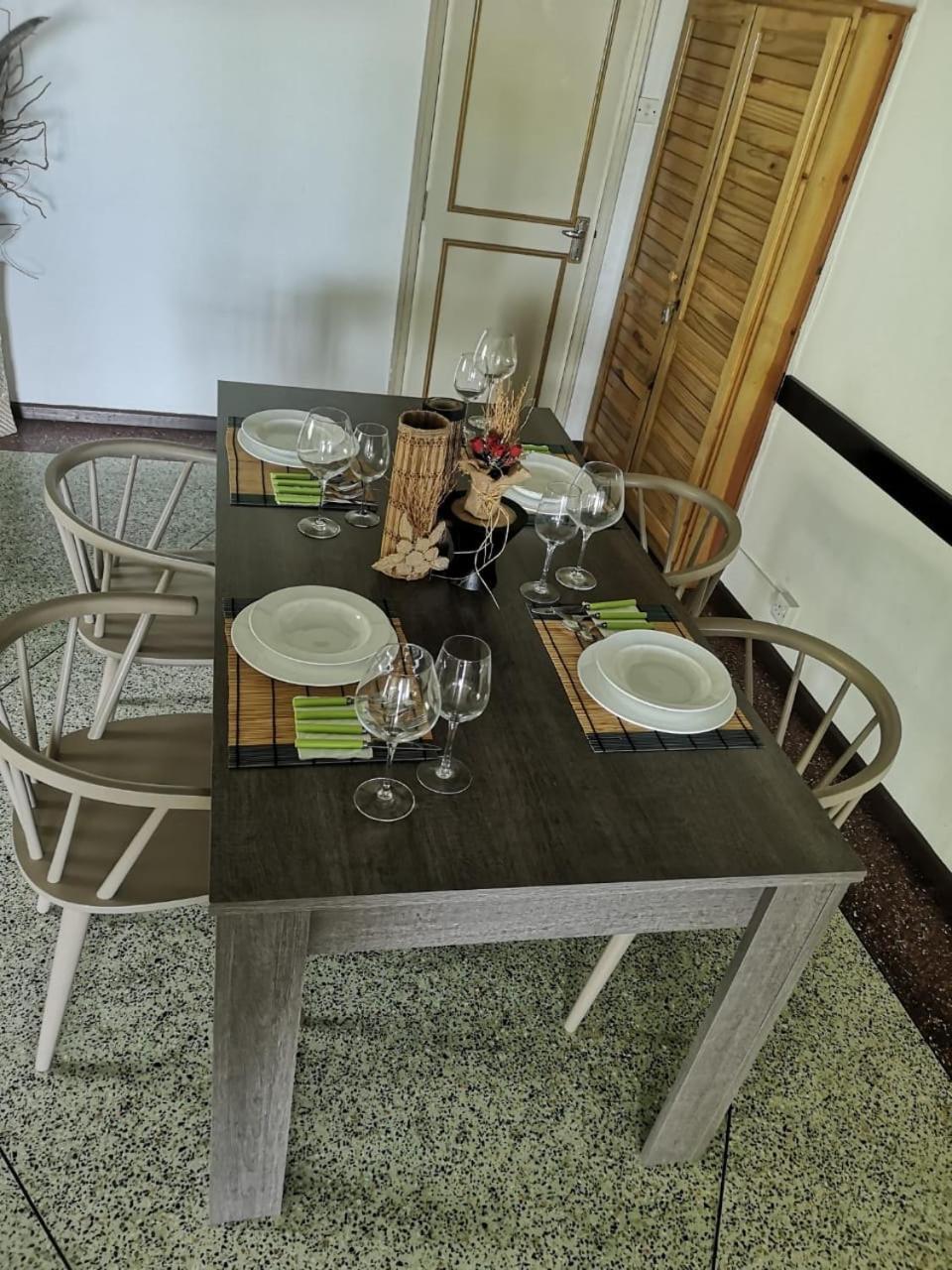 Riambel Villa Karel Mauritius Beach House מראה חיצוני תמונה
